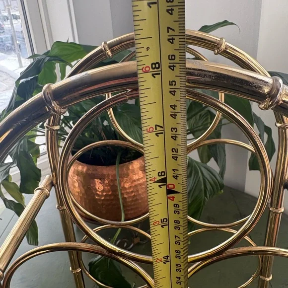 Gold Metal Wine Rack - Picture 4 of 5